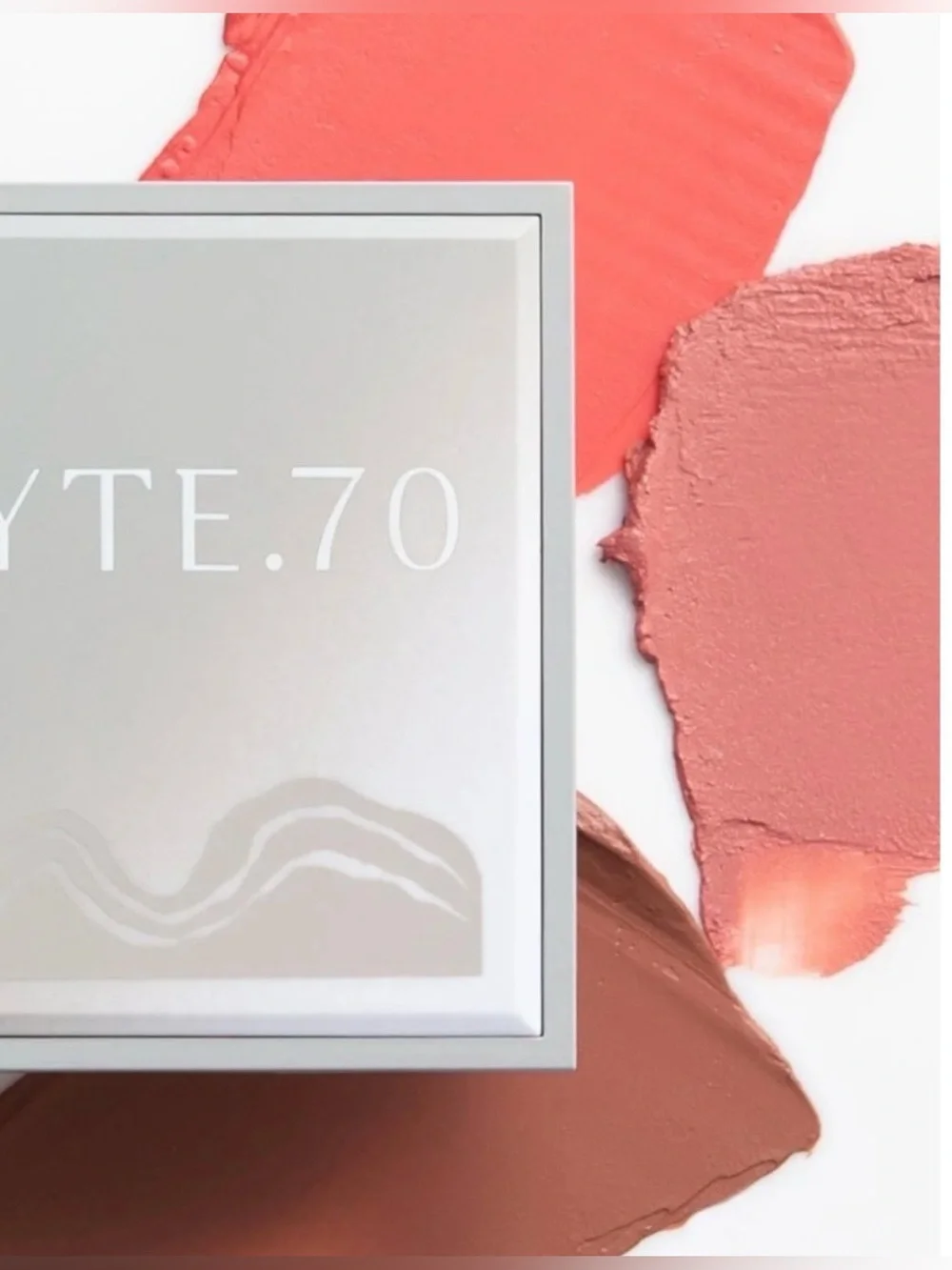FLYTE.70 Hazy Cheek Crème Blush in Look of Love, Full Sized, New in Box